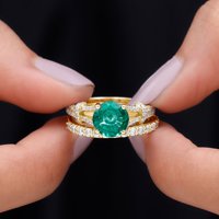 Laboratorija kreirala smaragdni set za prsten sa moissanitnim prstenom, 14K žutom zlatom, SAD 6,00